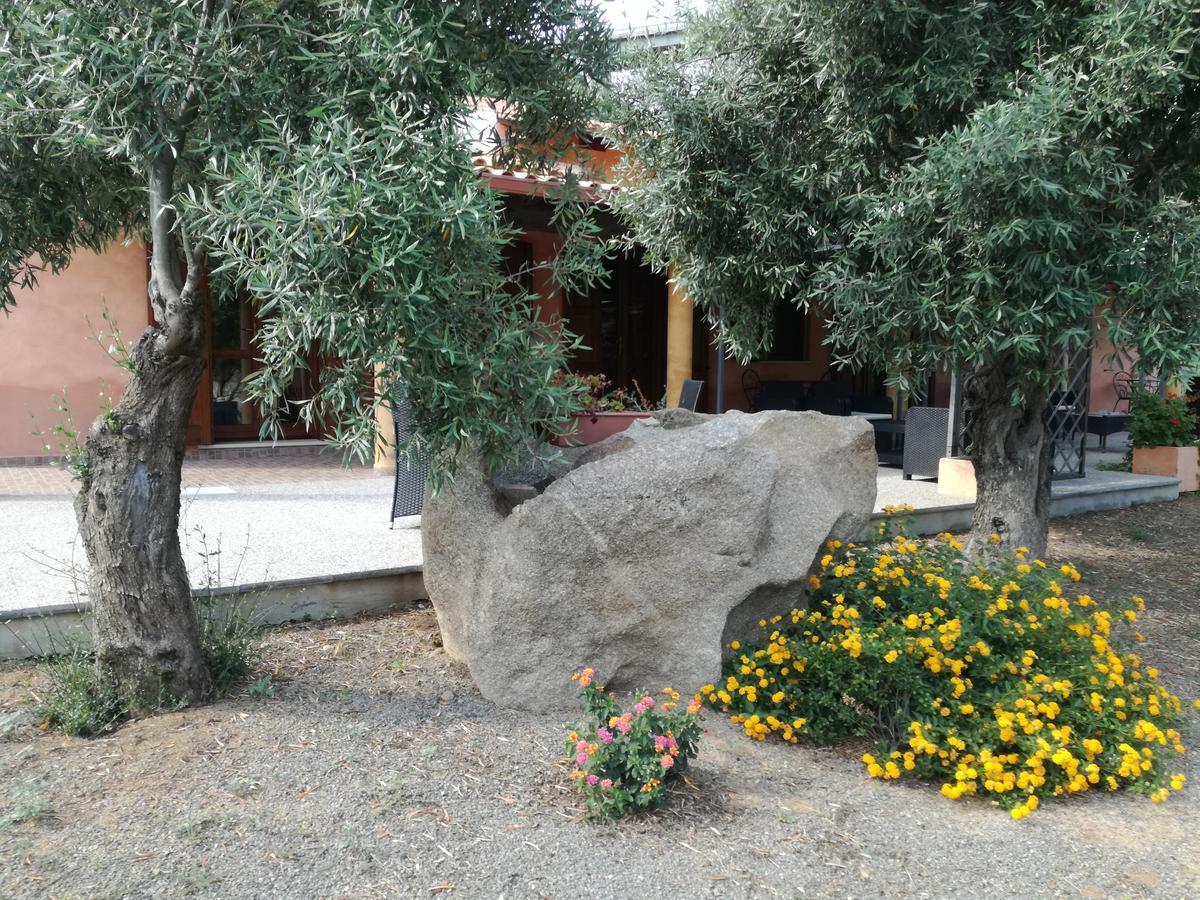 Sumindulau Bed & Breakfast Torre delle Stelle Exterior foto